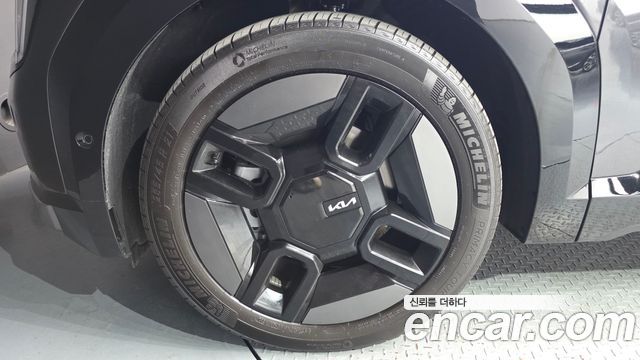 Kia EV9 Long Range 4WD GT Line - фото 4