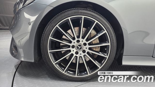 Mercedes-Benz E-Class W213 E400 Cabriolet - фото 3