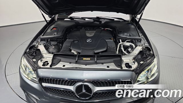 Mercedes-Benz E-Class W213 E400 Cabriolet - фото 4