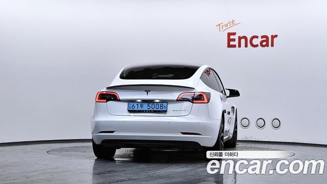 Tesla Model 3 Long Range AWD - фото 3