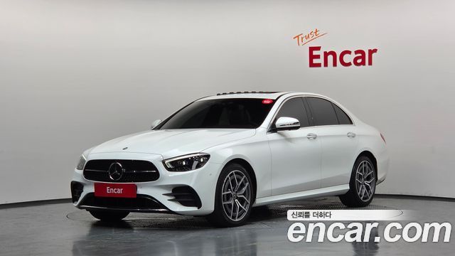 Mercedes-Benz E-Class W213 E220d 4MATIC AMG Line - фото 0