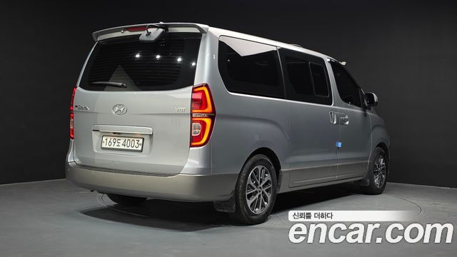 Hyundai Starex Новый Urban 9-Seater Exclusive - фото 1