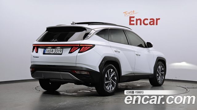 Hyundai Tucson NX4, гибрид Inspiration 2WD - фото 1