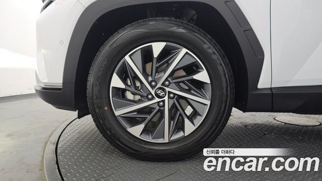 Hyundai Tucson NX4, гибрид Inspiration 2WD - фото 4