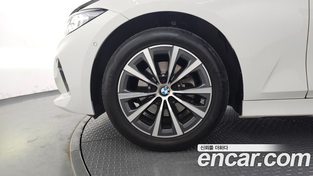 BMW 3-Series G20 320i - фото 4