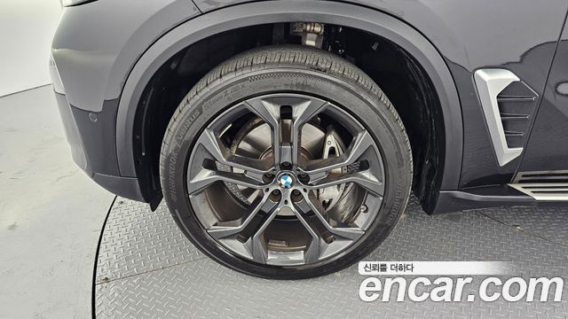BMW X5 G05 xDrive 40i xLine - фото 4