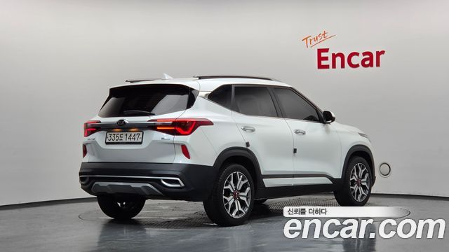 Kia Seltos Diesel 1.6 2WD Prestige - фото 1