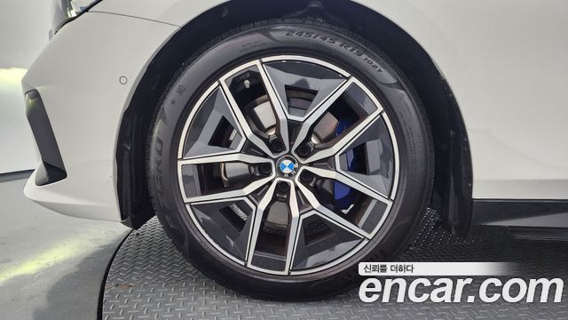 BMW 5-Series G60 520i M Sport - фото 4