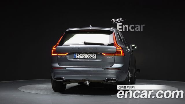 Volvo XC60 2-го поколения D5 Inscription - фото 3