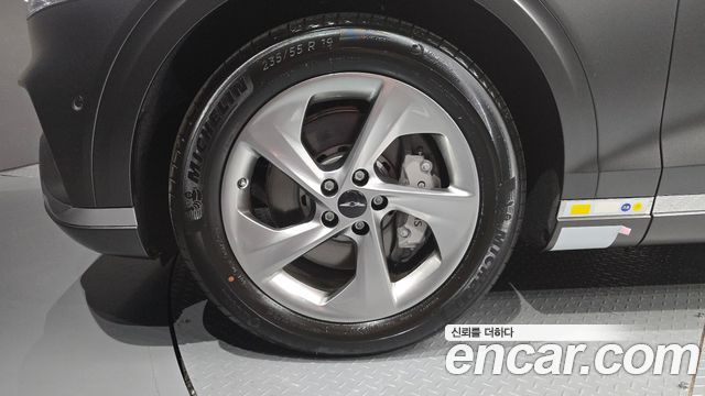 Genesis GV70 2.5T Gasoline AWD - фото 4