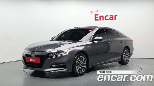 Honda Accord 10-го поколения 2.0 Hybrid Touring - фото 0
