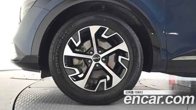 Kia Sportage 5-го поколения, гибрид Signature 4WD - фото 4