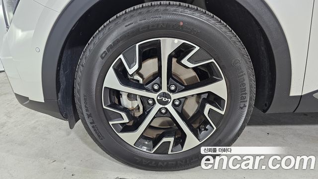Kia Sportage 5-го поколения, гибрид Signature Gravity 2WD - фото 4
