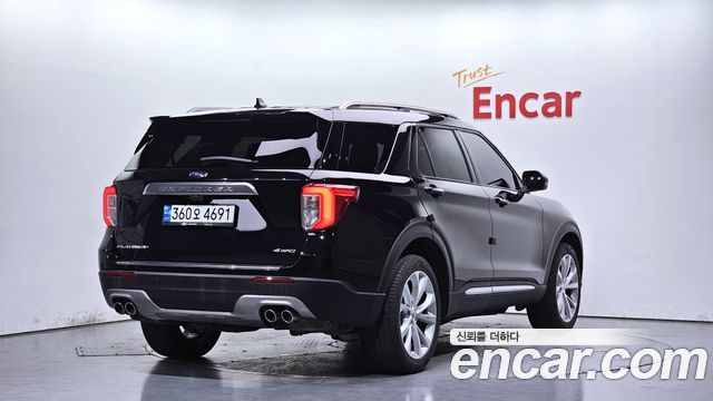 Ford Explorer 6-го поколения 3.0 Platinum 4WD - фото 1