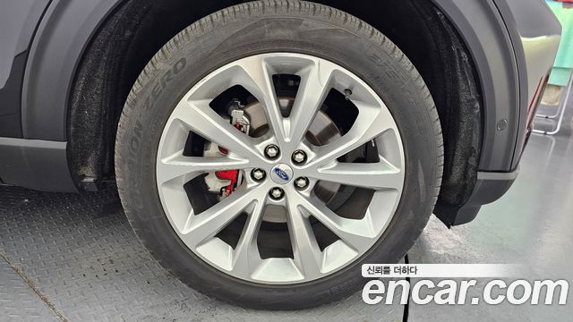 Ford Explorer 6-го поколения 3.0 Platinum 4WD - фото 4