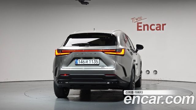 Lexus NX 2-го поколения Premium - фото 2