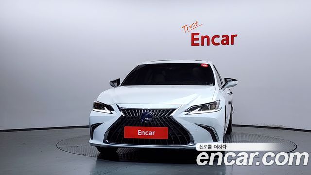 Lexus ES 7-го поколения Luxury Plus - фото 2