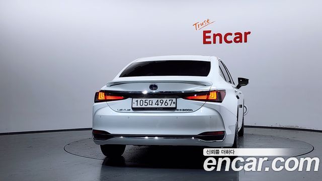 Lexus ES 7-го поколения Luxury Plus - фото 3