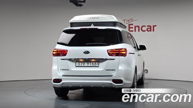 Kia Carnival Новый 7-Seater Limousine VIP - фото 2