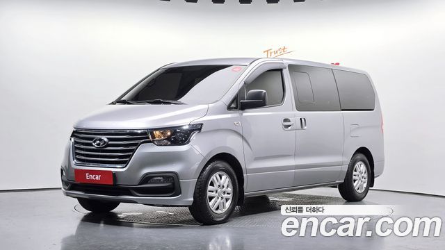 Hyundai Starex Новый Van 5-Seater Modern - фото 0