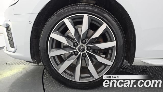 Audi A4 B9 40 TFSI Premium - фото 4