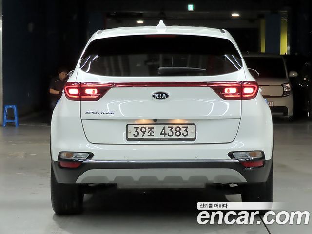 Kia Sportage Gasoline Luxury - фото 2