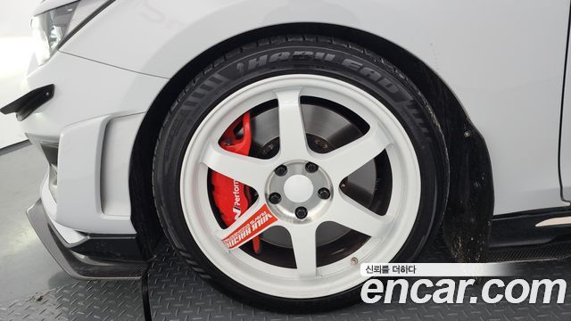 Hyundai Veloster JS 2.0 N - фото 4