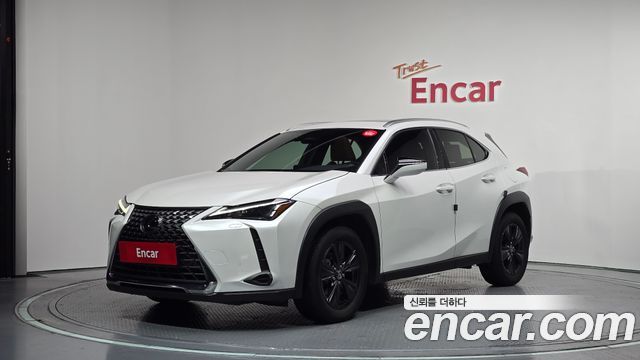 Lexus UX 2.0 2WD - фото 0