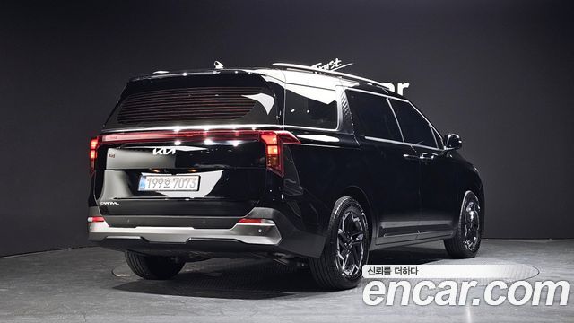 Kia Carnival Новый 4-го поколения 9-Seater Noblesse - фото 1