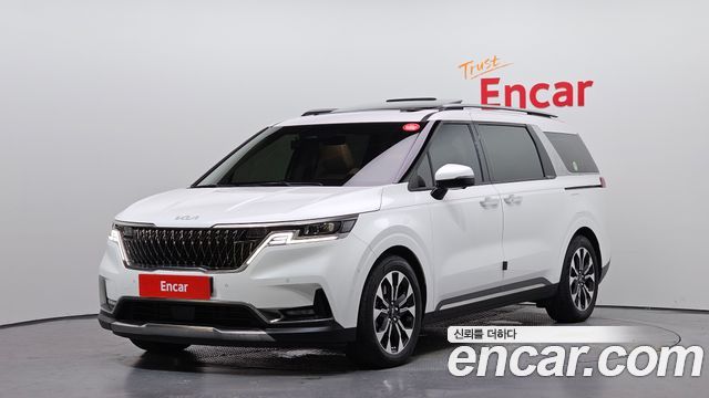 Kia Carnival 4-го поколения 9-Seater Signature - фото 0