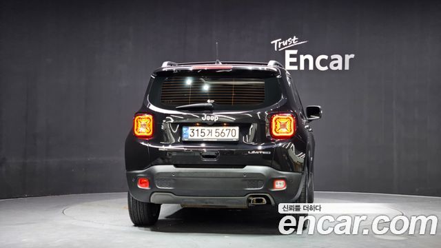 Jeep Renegade 2.4 Limited - фото 3