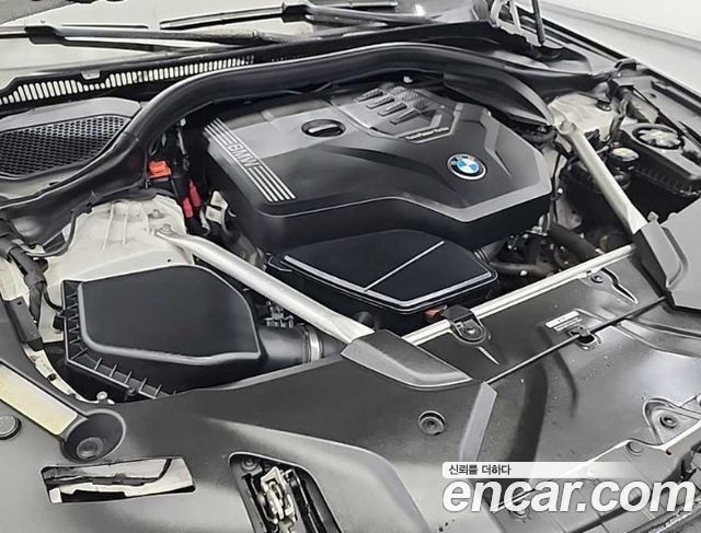 BMW 5-Series G30 520i M Sport - фото 4