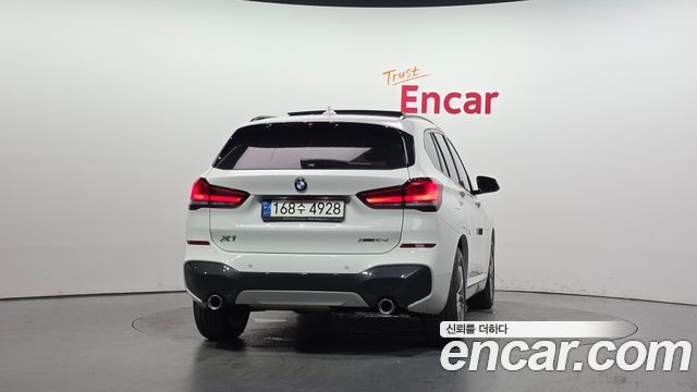 BMW X1 F48 xDrive 18d M Sport - фото 3