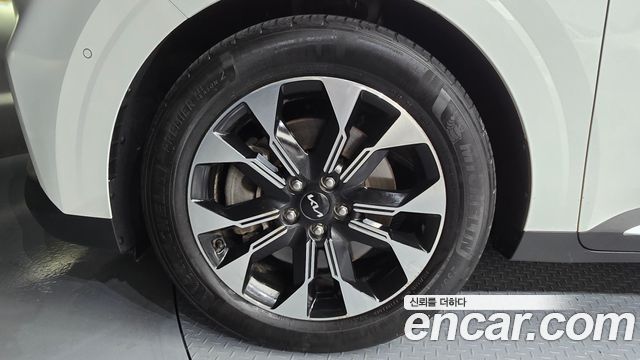 Kia Carnival 4-го поколения 9-Seater Signature - фото 4