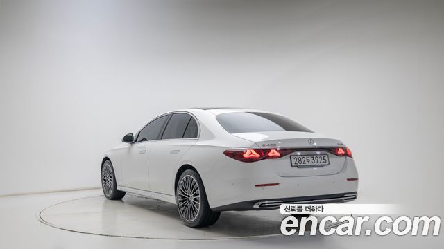 Mercedes-Benz E-Class W214 E450 4MATIC Exclusive - фото 1