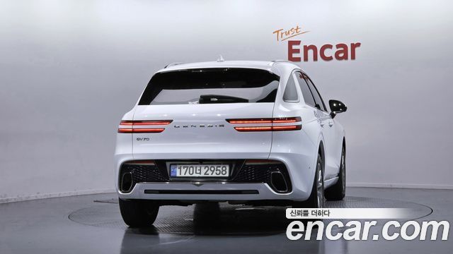 Genesis GV70 2.5T Gasoline 2WD - фото 3