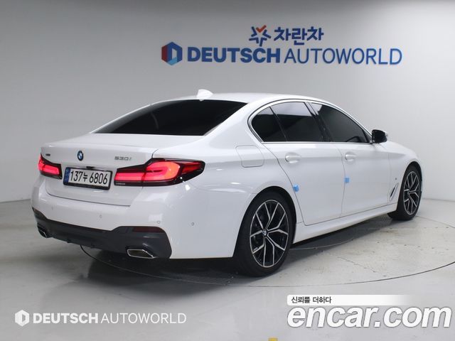 BMW 5-Series G30 530i xDrive M Sport Package - фото 1