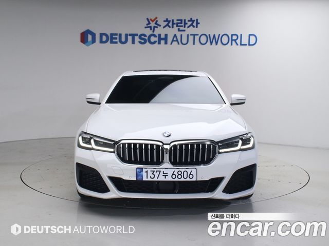 BMW 5-Series G30 530i xDrive M Sport Package - фото 2
