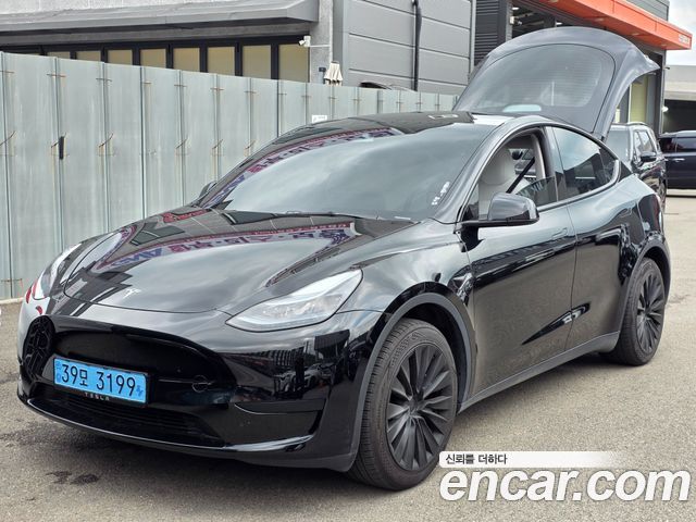 Tesla Model Y RWD - фото 1