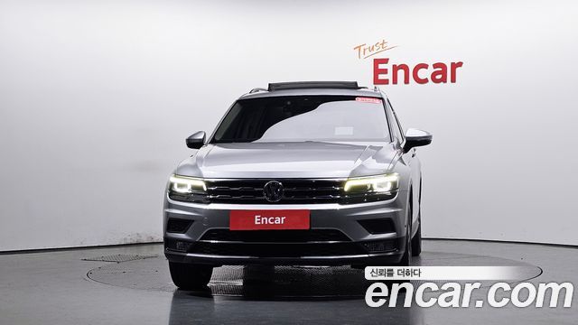 Volkswagen Tiguan 2.0 TDI Prestige - фото 1