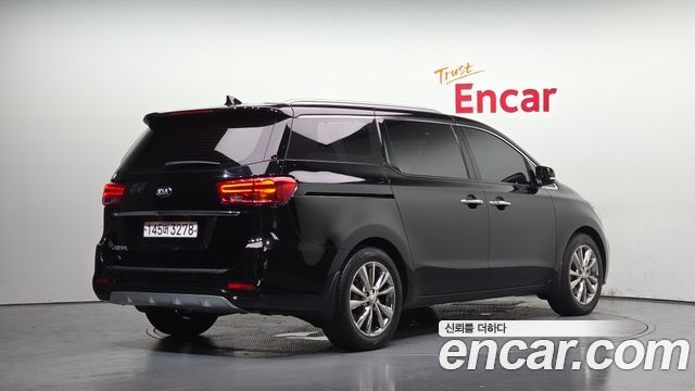 Kia Carnival Новый 9-Seater Prstige - фото 1