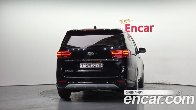 Kia Carnival Новый 9-Seater Prstige - фото 3