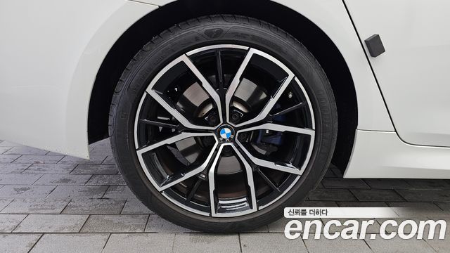 BMW 5-Series G30 530i M Sport Package - фото 4