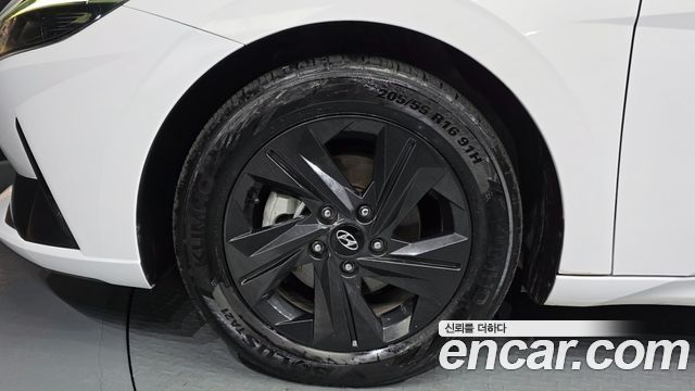 Hyundai Avante CN7, гибрид Smart - фото 4