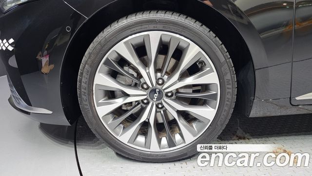 Kia K8 2.5 Gasoline 2WD Noblesse - фото 4