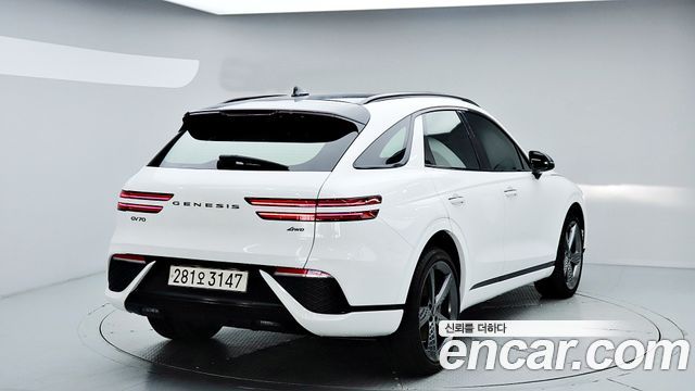 Genesis GV70 2.2 Diesel AWD - фото 2