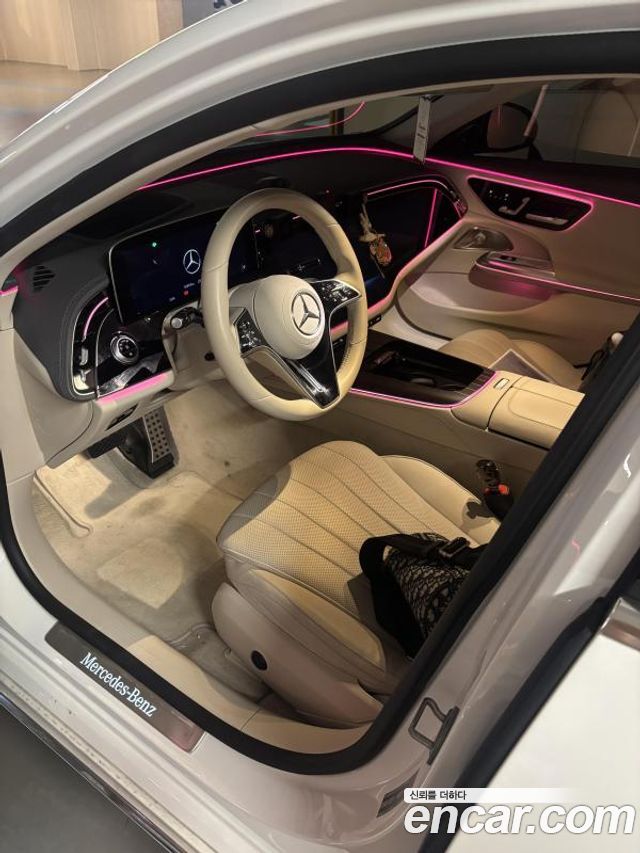 Mercedes-Benz E-Class W214 E300 4MATIC Exclusive - фото 1