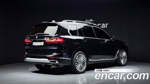 BMW X7 G07 xDrive 40i Design Pure Excellence 7-Seater - фото 1