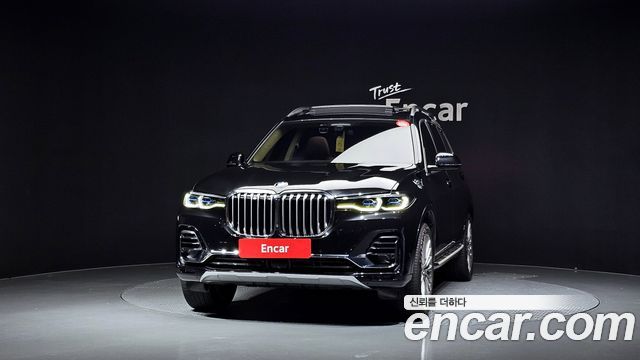BMW X7 G07 xDrive 40i Design Pure Excellence 7-Seater - фото 2