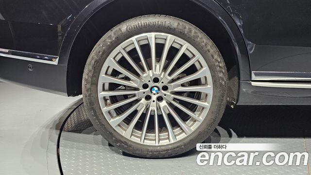 BMW X7 G07 xDrive 40i Design Pure Excellence 7-Seater - фото 4